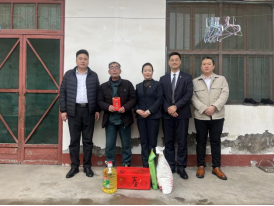 寒冬送暖，情滿心間 ——山東大正物業(yè)服務(wù)集團(tuán)黨支部春節(jié)慰問困難員工(2)466.png