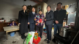 寒冬送暖，情滿心間 ——山東大正物業(yè)服務(wù)集團(tuán)黨支部春節(jié)慰問困難員工(2)468.png